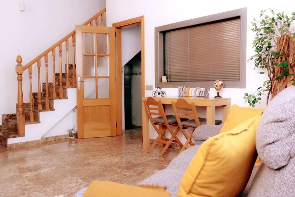 Casa Luna, Junto Playa Y Barcelona Centro บาดาโลนา ภายนอก รูปภาพ