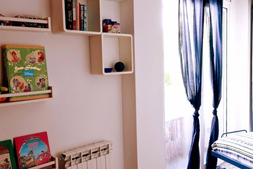Casa Luna, Junto Playa Y Barcelona Centro บาดาโลนา ภายนอก รูปภาพ