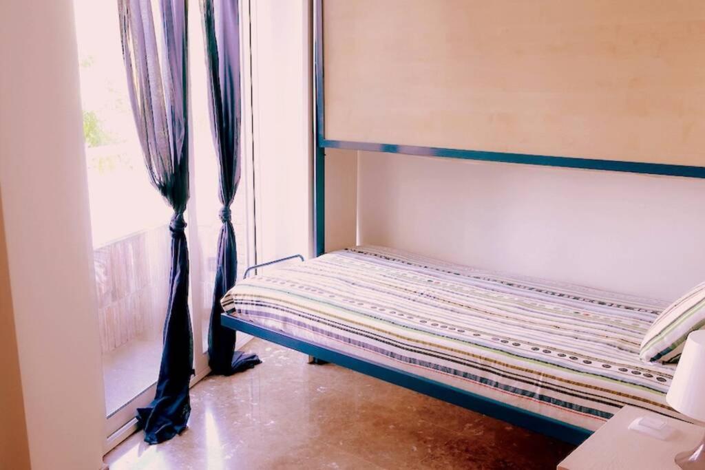 Casa Luna, Junto Playa Y Barcelona Centro บาดาโลนา ภายนอก รูปภาพ